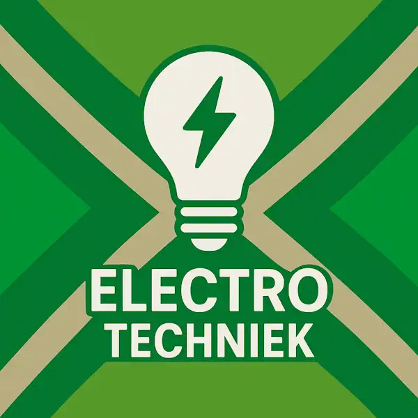 Wit pictogram van een gloeilamp met een bliksemschicht erin, met daaronder de tekst “ELECTRO TECHNIEK” in hoofdletters, geplaatst op de vlag van de Achterhoek met donkergroene diagonale kruisen en roomwitte lijnen op een lichtgroene achtergrond.