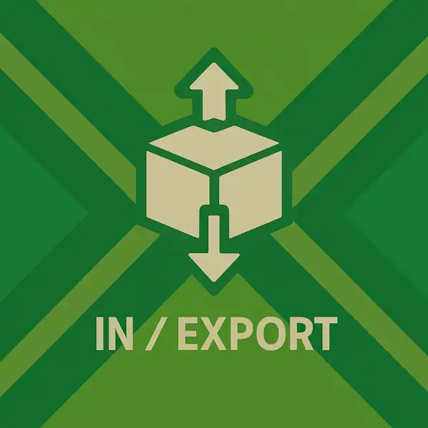 Wit pictogram van een open doos met een pijl omhoog en omlaag als symbool voor import en export, met daaronder de tekst “IN / EXPORT” in hoofdletters, geplaatst op de vlag van de Achterhoek met donkergroene diagonale kruisen en roomwitte lijnen op een lichtgroene achtergrond.